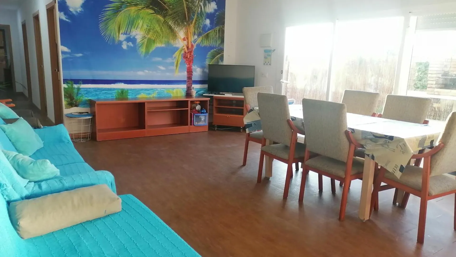 Сasa de vacaciones Mis Princesas, con Barbacoa, Piscina, Parking privado y wifi Chiclana de la Frontera
