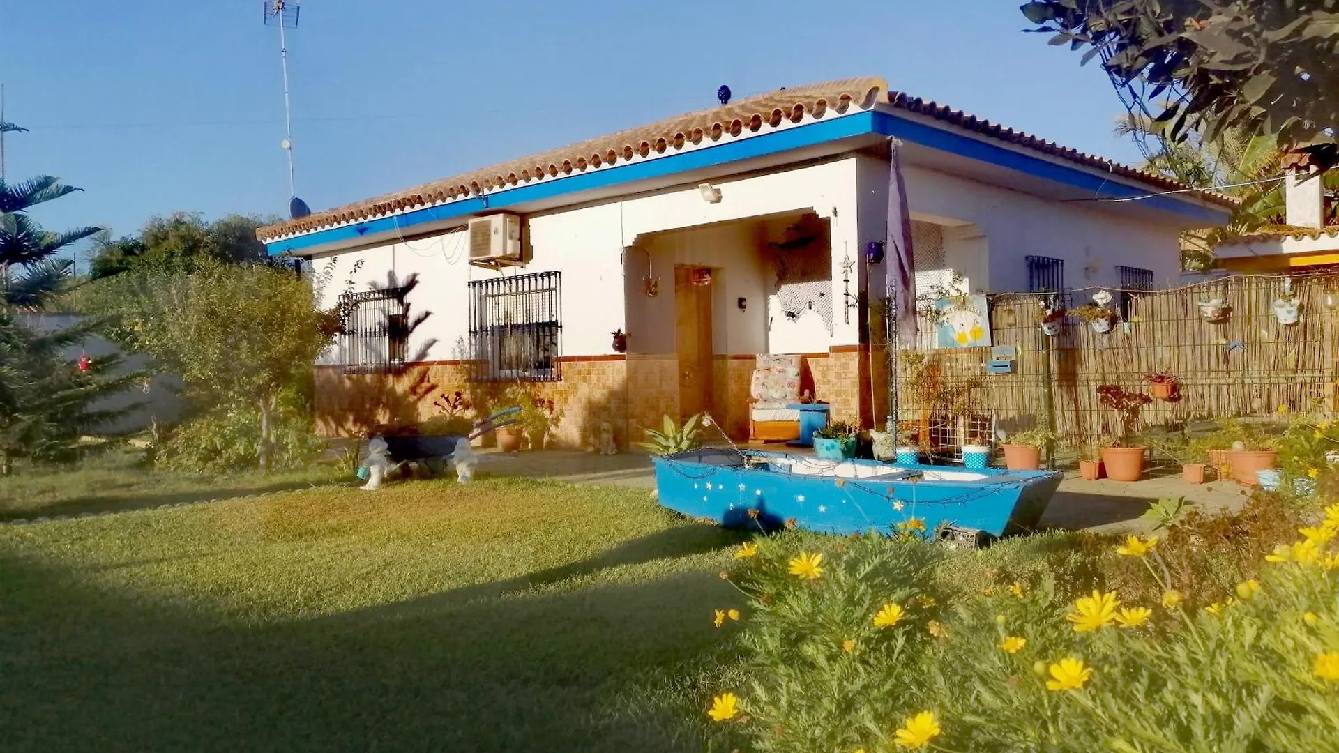 Holiday home Mis Princesas, Con Barbacoa, Piscina, Parking Privado Y Wifi Chiclana de la Frontera
